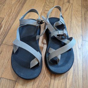 Chaco Z/Cloud 2, solid moon rock, men's size 9